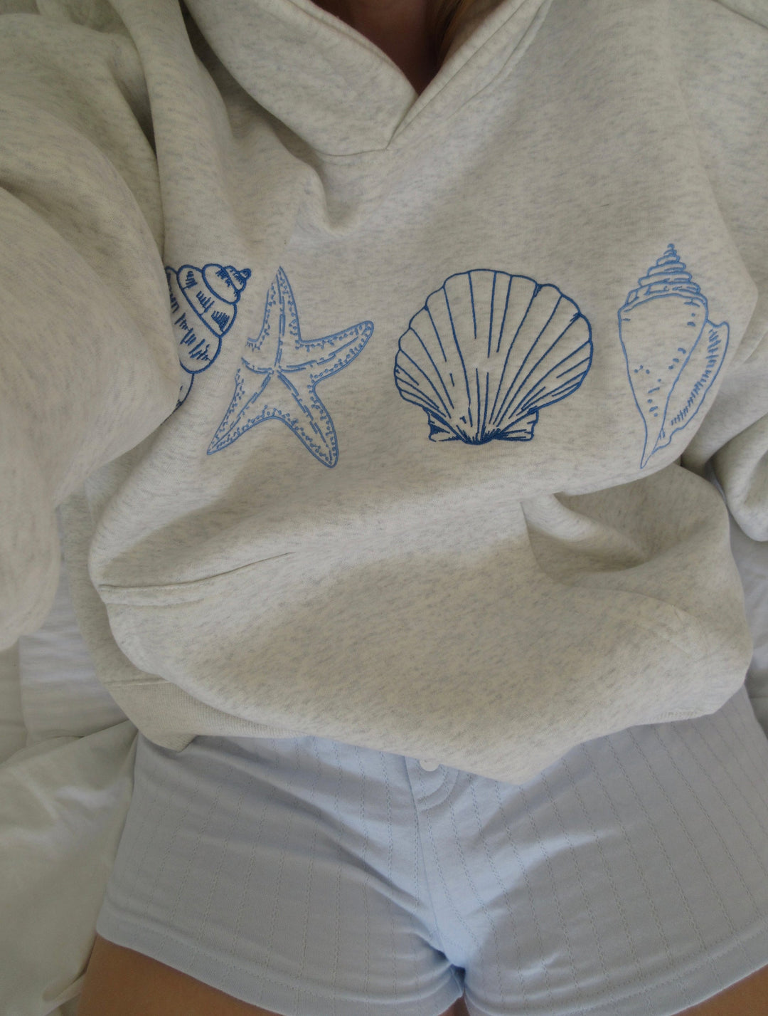 Sophie | Unisex sweatshirt with seashells