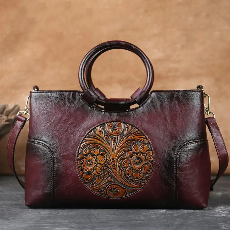 Sandrine - Leather handbag with vintage embossing